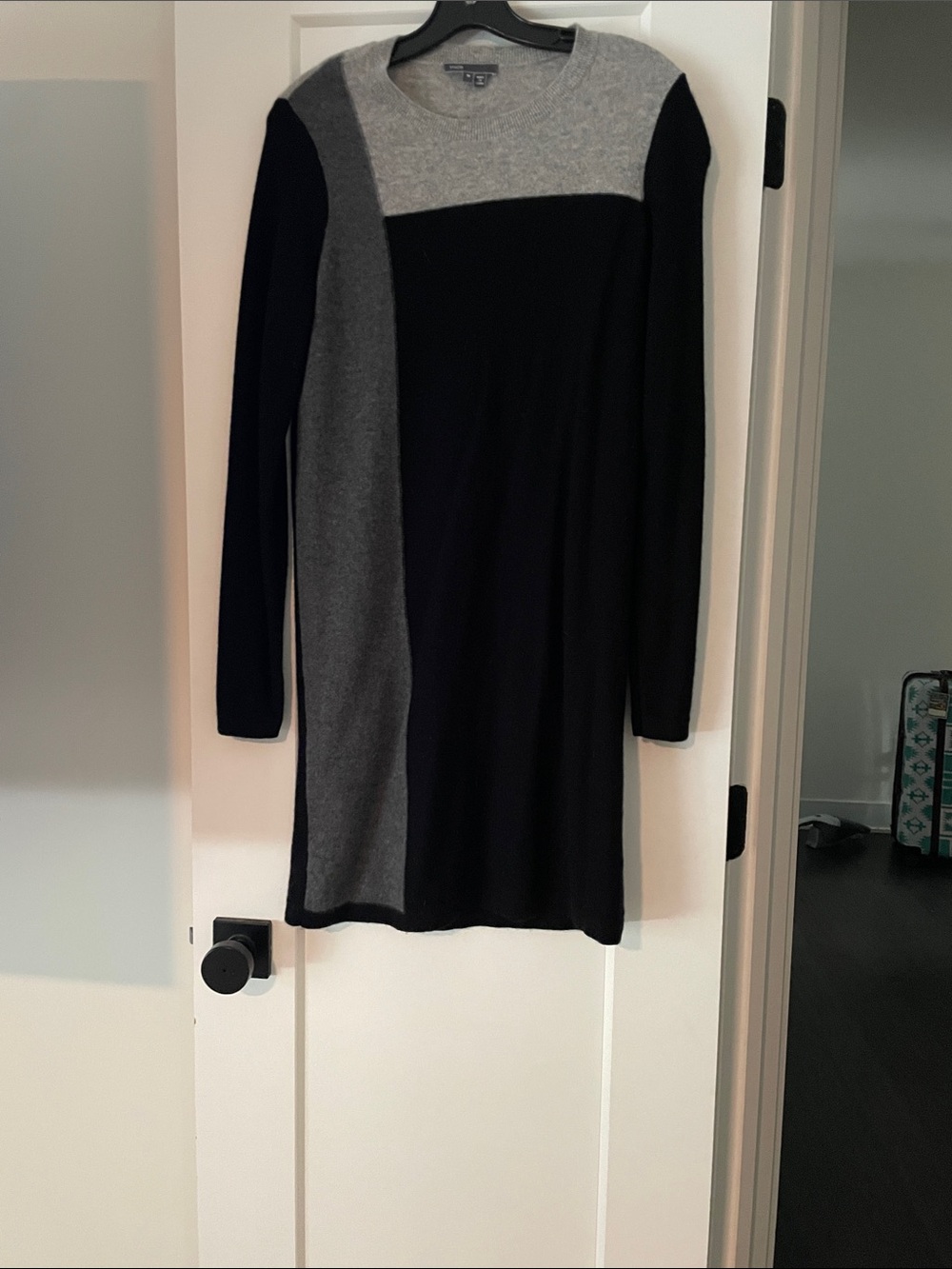 Vince Black and Gray Colorblock Long Sleeve Knit Dress